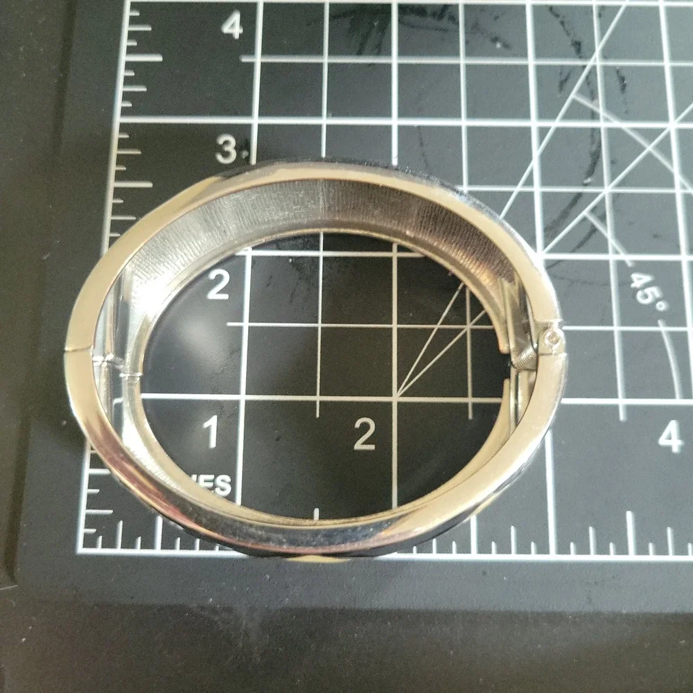 Vintage Harlequin Enamel Hinged Bangle Bracelet Black Cream Silver Tone Retro